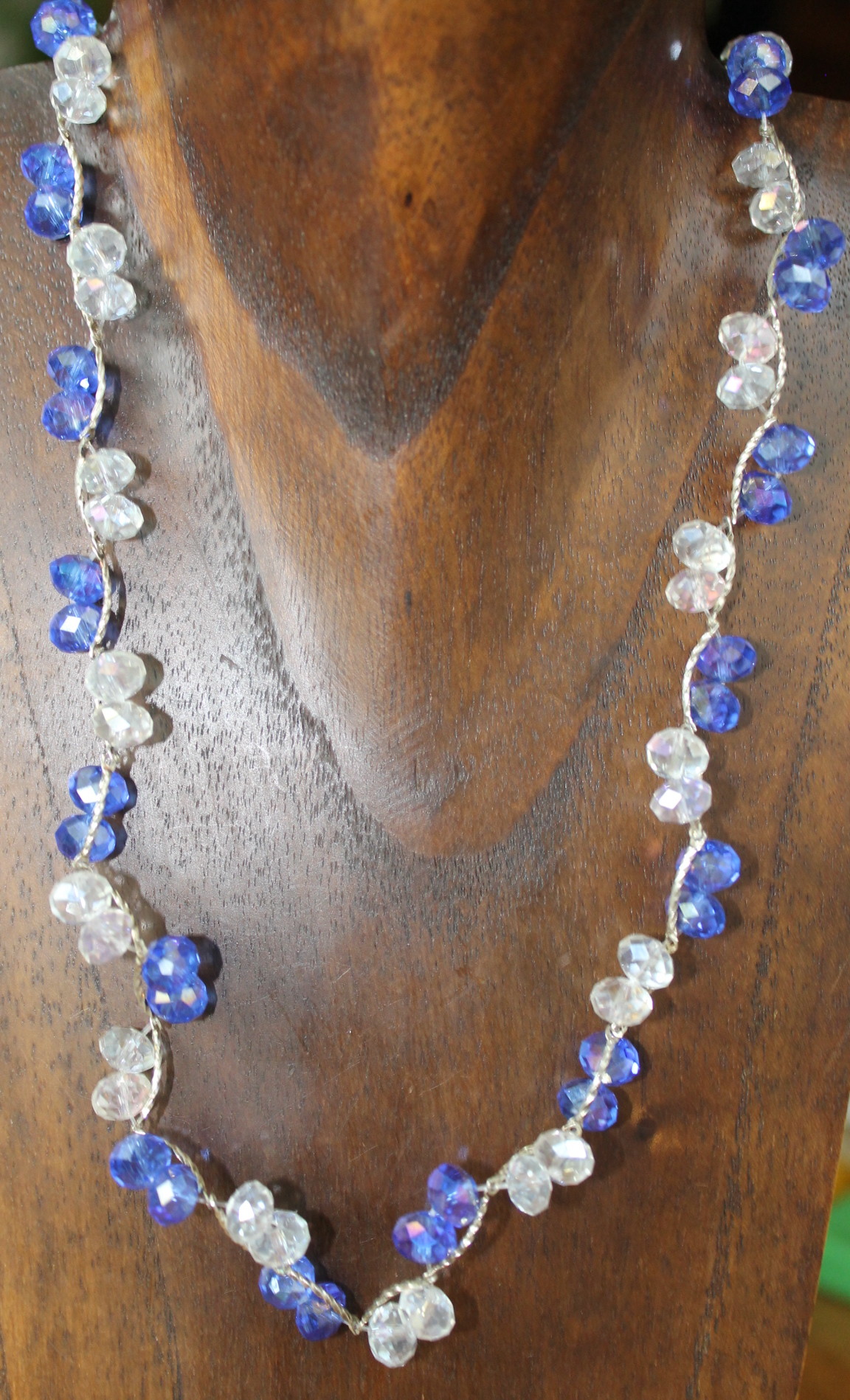 Collar de bisutería de cristal azul y n172 – Brazaletes